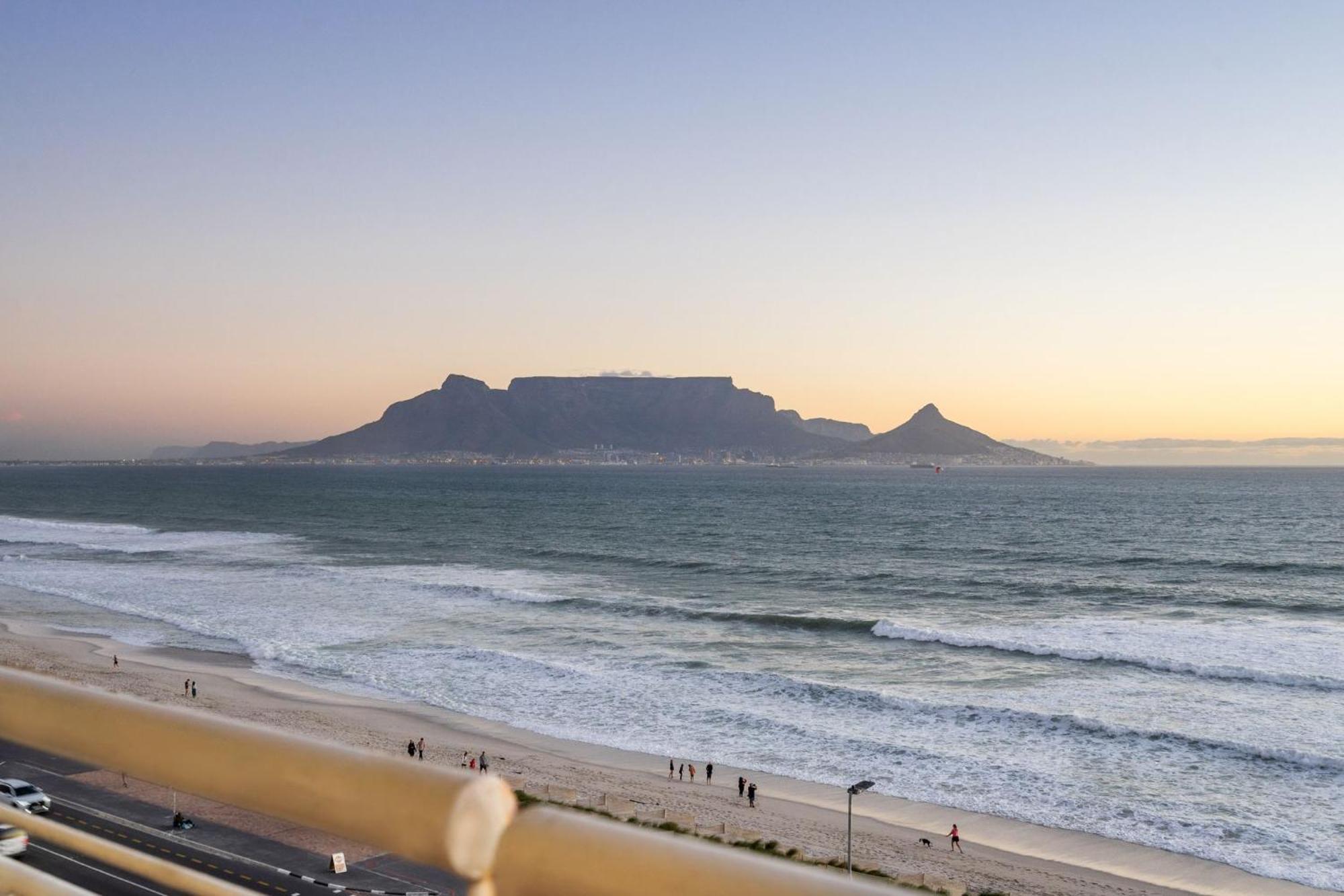 Apartment Ocean View 701 By Hostagents